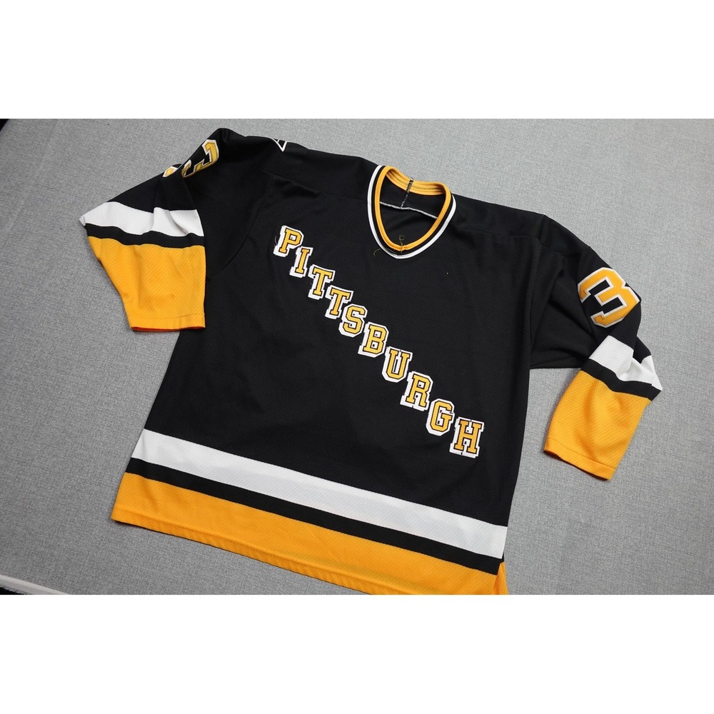 Vintage Pittsburgh Penguins Jersey Mens Large Black Hockey #33 Diagonal Script